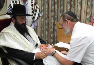 "הרנטגן" הרב איפרגן סנדק .